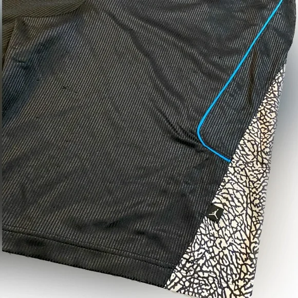 Vintage Nike Air Jordan Dri-Fit Basketball Shorts - Picture 4 of 5